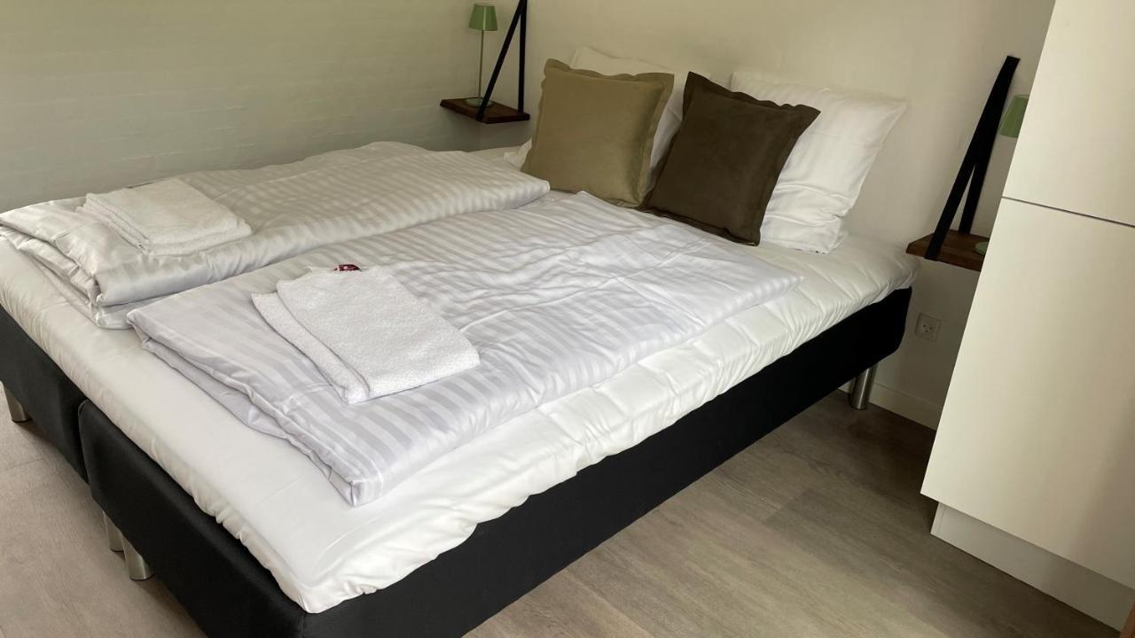 Holiday Rooms Mollebo Ansager Bagian luar foto